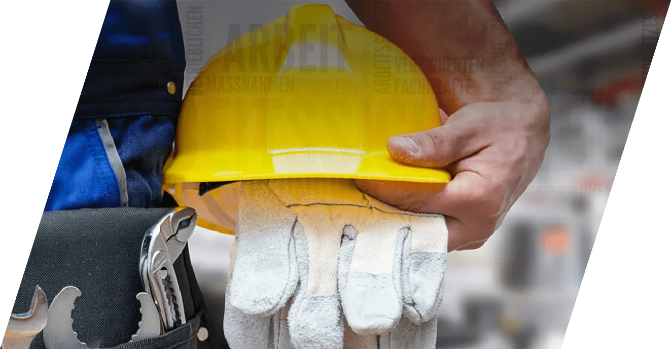 Bauarbeiterhelm und Arbeitshandschuhe